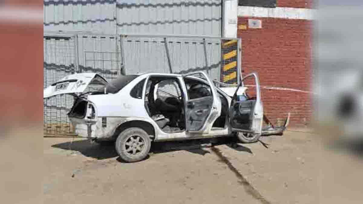 Saboldi protagoniz&oacute; una temerosa persecuci&oacute;n policial que culmin&oacute; al impactar contra un port&oacute;n. Dos de sus acompa&ntilde;antes fallecieron.