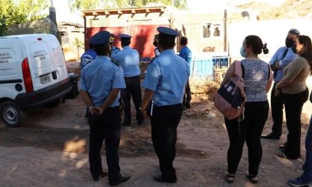 El fiscal calificó de aberrante el crimen del niño de dos años y dijo que formularán cargos por homicidio y abuso El fiscal calificó de aberrante el crimen del niño de dos años y dijo que formularán cargos por homicidio y abuso