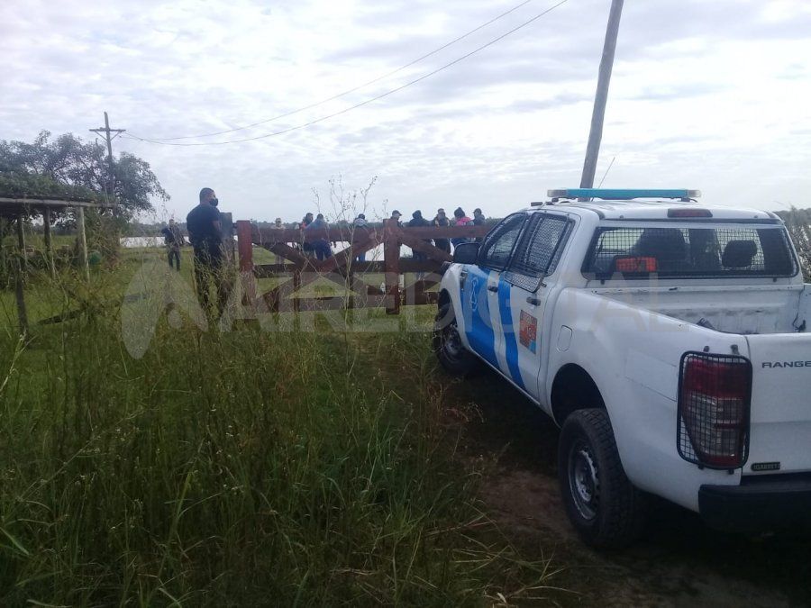 Desesperada búsqueda de un policía en el río Coronda