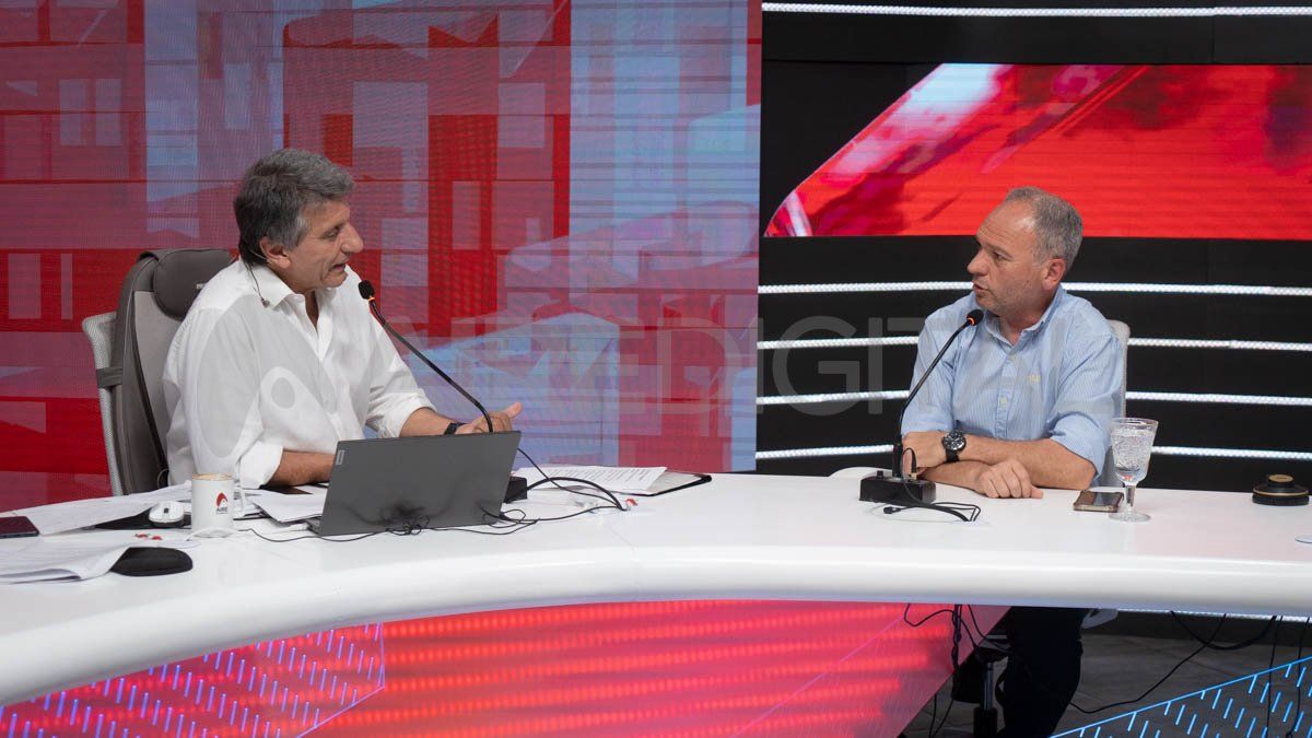 El intendente charló con Luis Mino sobre la actualidad de Laguna Paiva. El intendente charló con Luis Mino sobre la actualidad de Laguna Paiva.