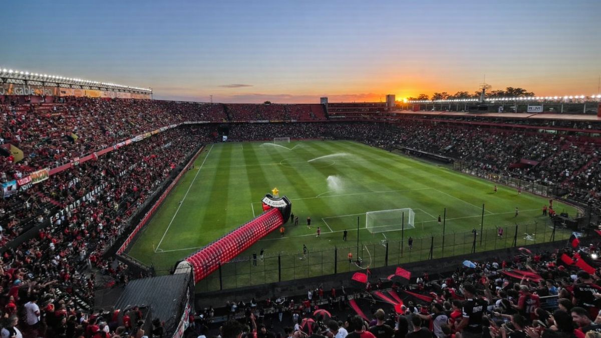 Colón superó los 30.000 socios en la previa del partido ante Ferro Carril Oeste.