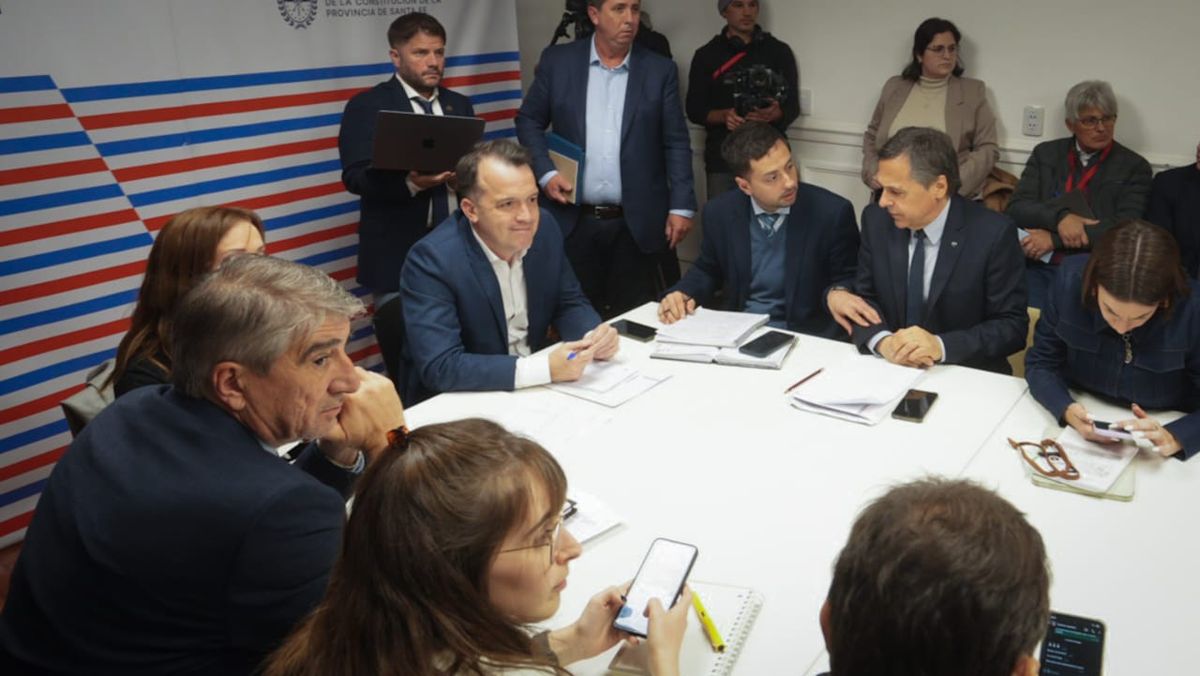 A las 9, está previsto que se reciban a las autoridades del MPA y del Servicio Público de Defensa Penal (SPPDF). Por la tarde, a las 16, el encuentro será con autoridades de la Corte. A las 9, está previsto que se reciban a las autoridades del MPA y del Servicio Público de Defensa Penal (SPPDF). Por la tarde, a las 16, el encuentro será con autoridades de la Corte.