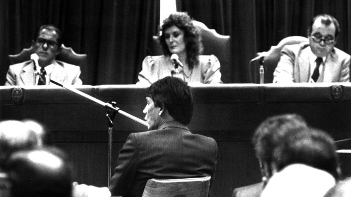 El momento del fallo histórico de Fondeville contra Carlos Monzón.