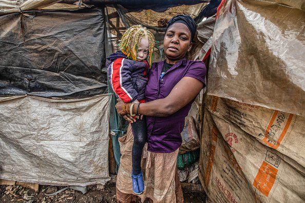 Se mezcla el pensamiento religioso con la realidad física. 