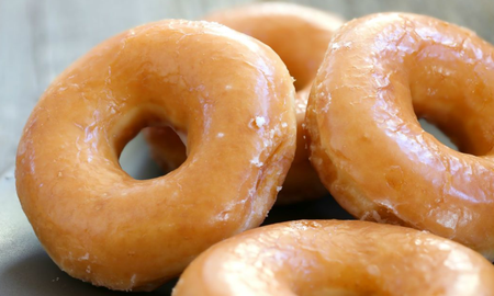 Cómo hacer el mejor glaseado para donas: la receta sencilla y rápida con solo tres ingredientes Cómo hacer el mejor glaseado para donas: la receta sencilla y rápida con solo tres ingredientes