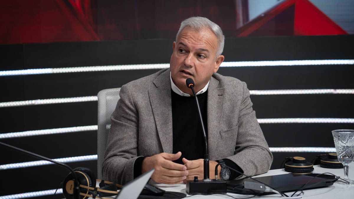 El proceso de reforma incluye la modificación de 42 artículos de la Constitución Provincial. El proceso de reforma incluye la modificación de 42 artículos de la Constitución Provincial.