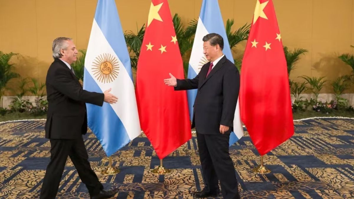 El presidente Alberto Fernández arribó hoy a las 6 hora argentina (17 hora local) a Shanghái