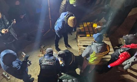 El camión fue interceptado en Ruta 9 a la altura de Abra Pampa, una localidad de la provincia de Jujuy. El camión fue interceptado en Ruta 9 a la altura de Abra Pampa, una localidad de la provincia de Jujuy.