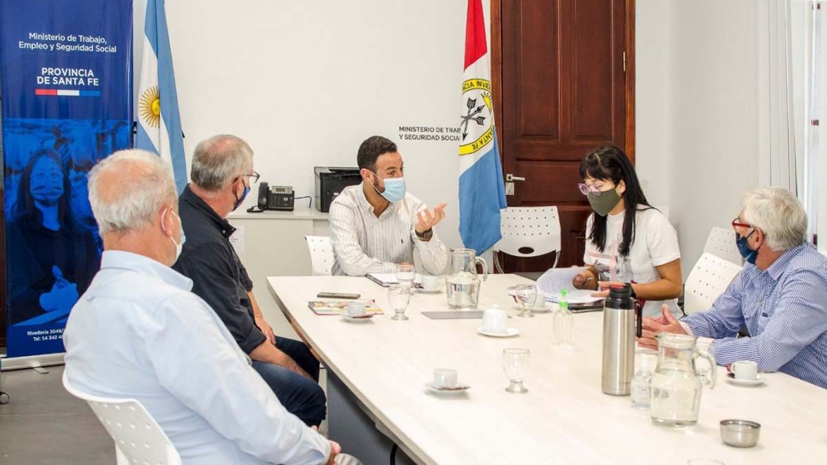 El ministro de Trabajo se reunió con representantes del sector de la náutica.&nbsp;