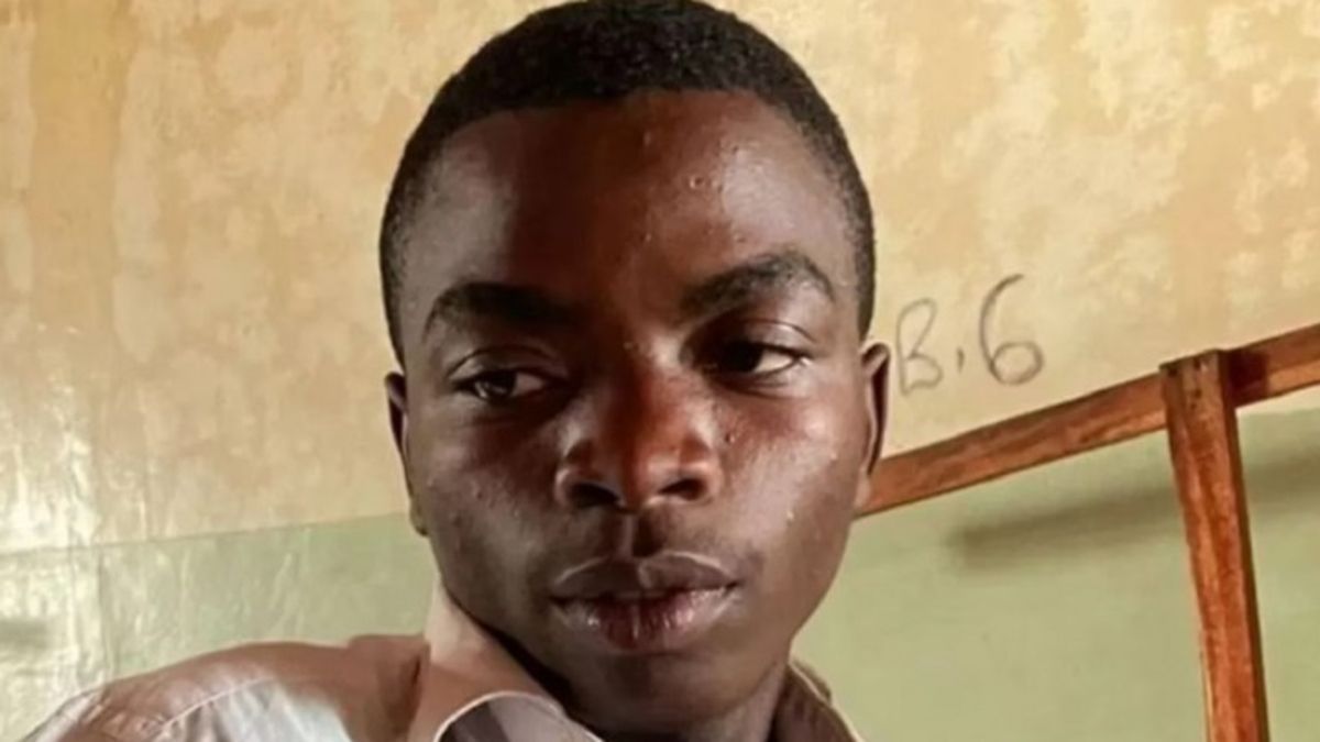 Habló uno de los sobrevivientes de la masacre de Uganda: Me unté la sangre de mis compañeros