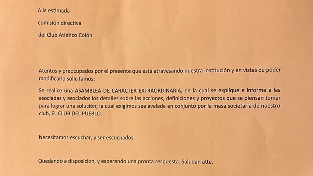 La nota que los socios presentaron a la Comisi&oacute;n Directiva de Col&oacute;n.