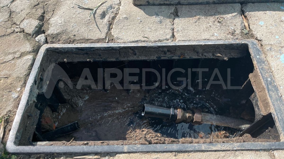 El medidor de agua tiene poco material valioso porque la mayor parte de los componentes son aleaciones y plástico