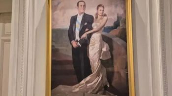 Retiraron un cuadro de Perón y Evita de la Casa Rosada y analizan reemplazarlo por uno de Messi