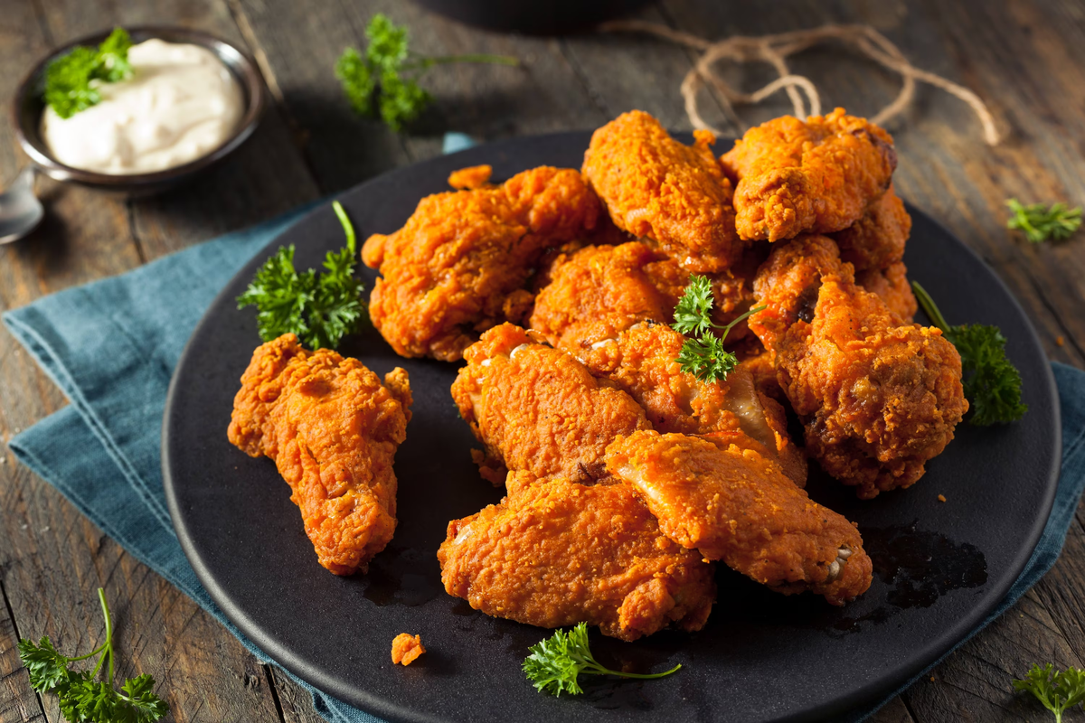 El pollo crocante es un plato delicioso y muy sencillo de hacer en casa. El pollo crocante es un plato delicioso y muy sencillo de hacer en casa.
