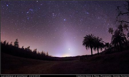 Registro de la luz zodiacal desde Venus hasta las Pléyades. La foto fue tomada en el 2015 por Jesús y Pepa y procesada por Nicolás Fontanillas para el blog Tiempo de Estrellas. Registro de la luz zodiacal desde Venus hasta las Pléyades. La foto fue tomada en el 2015 por Jesús y Pepa y procesada por Nicolás Fontanillas para el blog Tiempo de Estrellas.