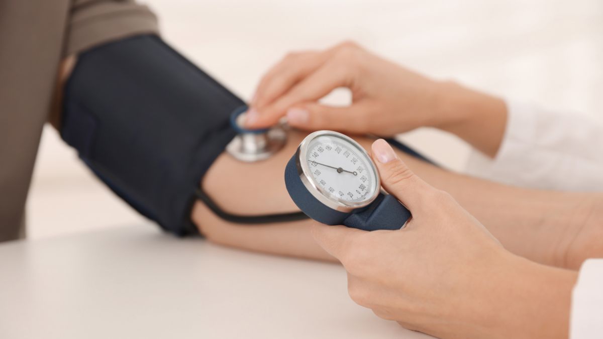 Cuál es la presión arterial ideal en mayores de 60 años y por qué es clave controlarla.