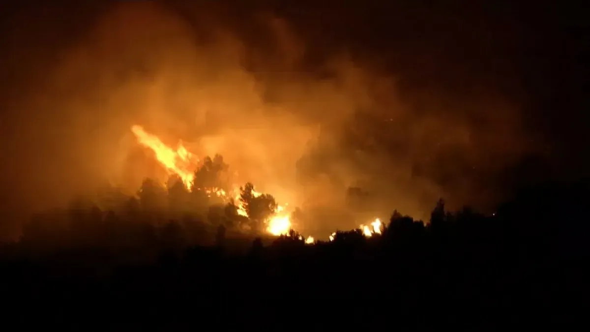 Los incendios se extienden por la isla de Sicilia