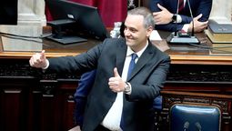 La Justicia federal comenzó a analizar los primeros reportes vinculados a la actividad financiera digital del jefe de Gabinete, Manuel Adorni