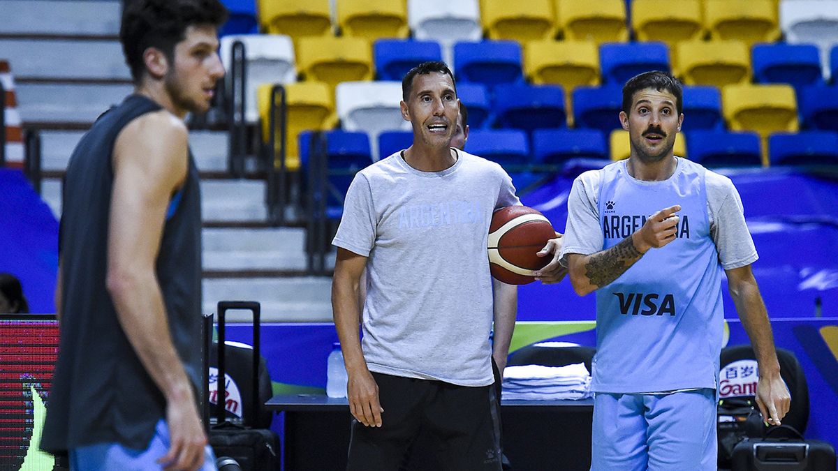 Pablo Prigioni hace su debut este sábado como entrenador de la Selección Argentina de básquet