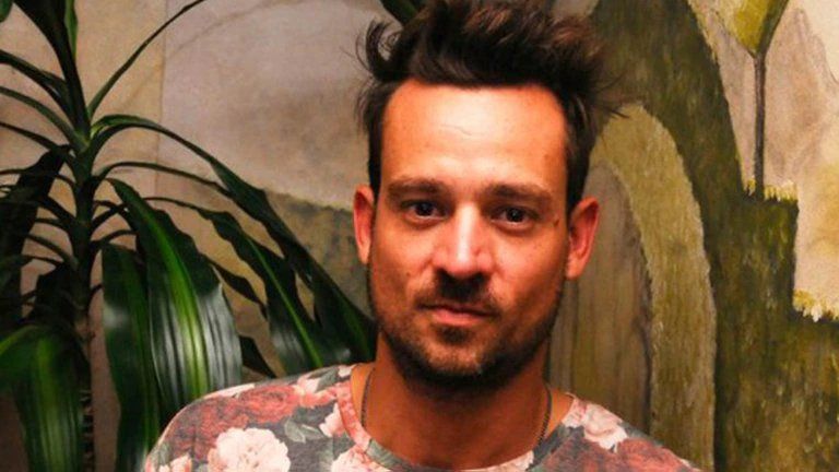 Chano continúa internado.