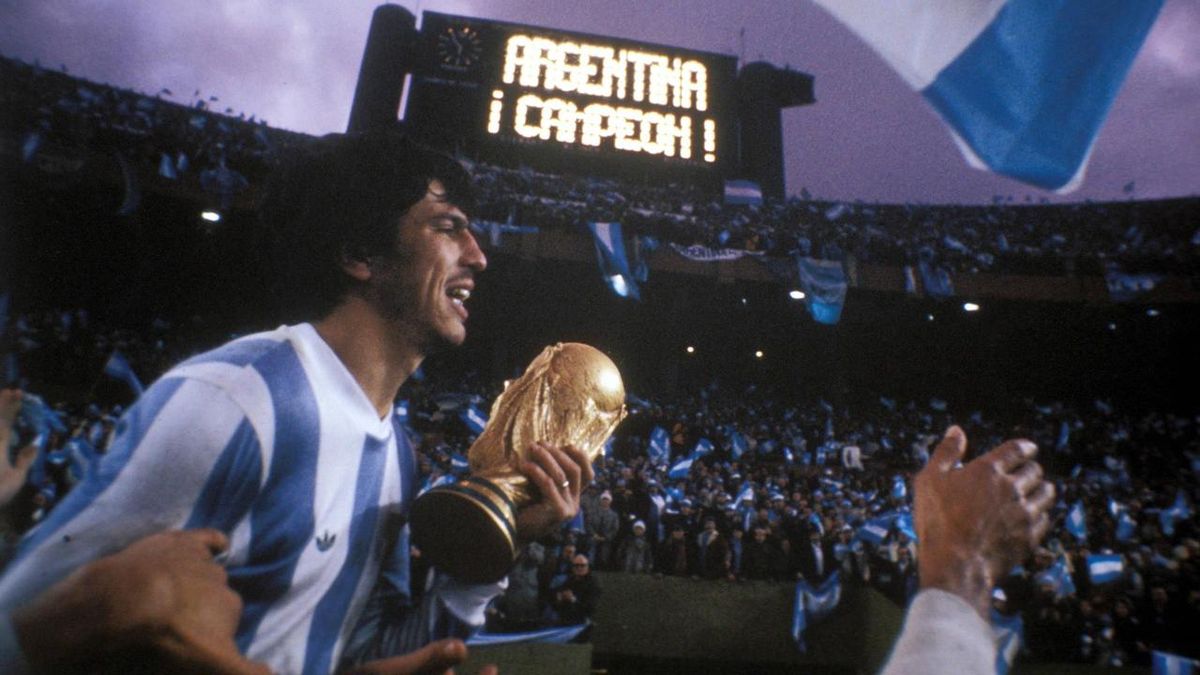 Omar Larrosa.Campeón Mundial con la Selección Argentina en FIFA World Cup  Argentina 1978. Campeón con Boca …