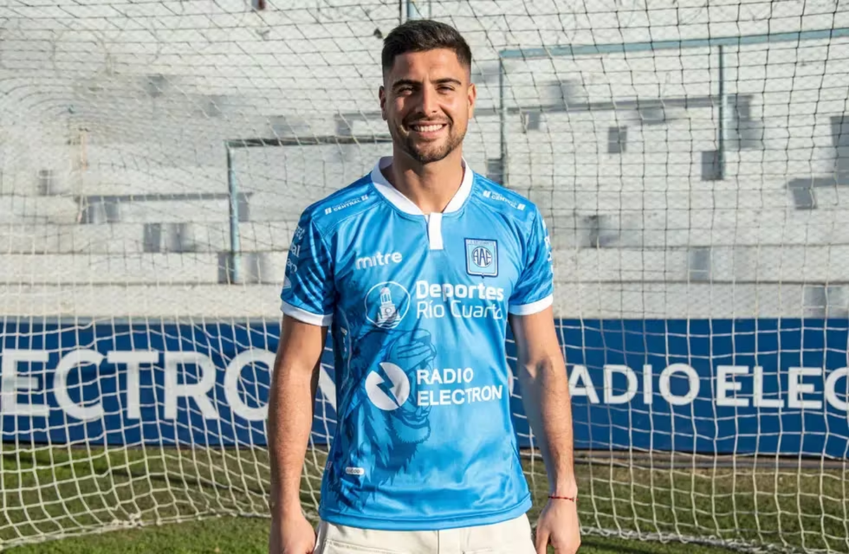 Franco Petroli, el arquero de Estudiantes de Río Cuarto. Franco Petroli, el arquero de Estudiantes de Río Cuarto.