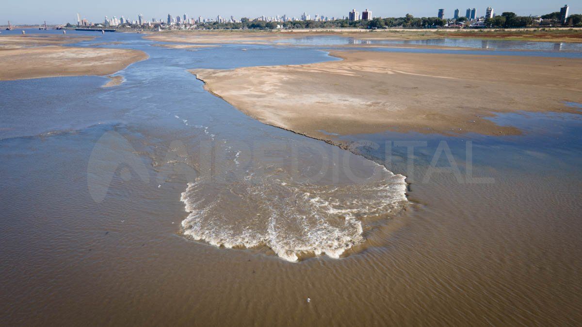 Estos pequeños saltos se pueden ver desde la costa