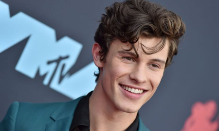 Shawn Mendes compartió en su cuenta personal de Instagram varios vídeos en el estudio muy bien acompañado. Shawn Mendes compartió en su cuenta personal de Instagram varios vídeos en el estudio muy bien acompañado.