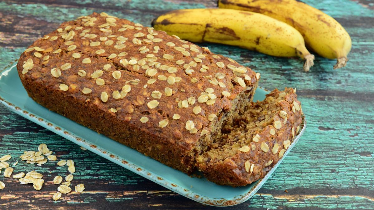 La receta para hacer pan de avena y banana sin azúcar.