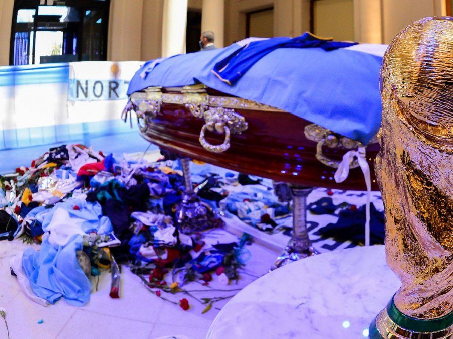 El adiós a Diego Maradona.