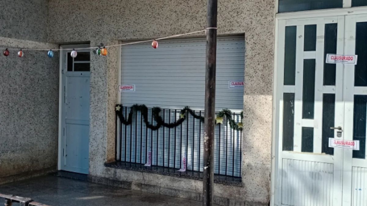 Se trata de tres responsables del jardín y tres auxiliares.&nbsp;