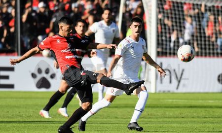 Aliendro es uno de los predilectos del entrenador del Rojo, Eduardo Domínugez. Aliendro es uno de los predilectos del entrenador del Rojo, Eduardo Domínugez.