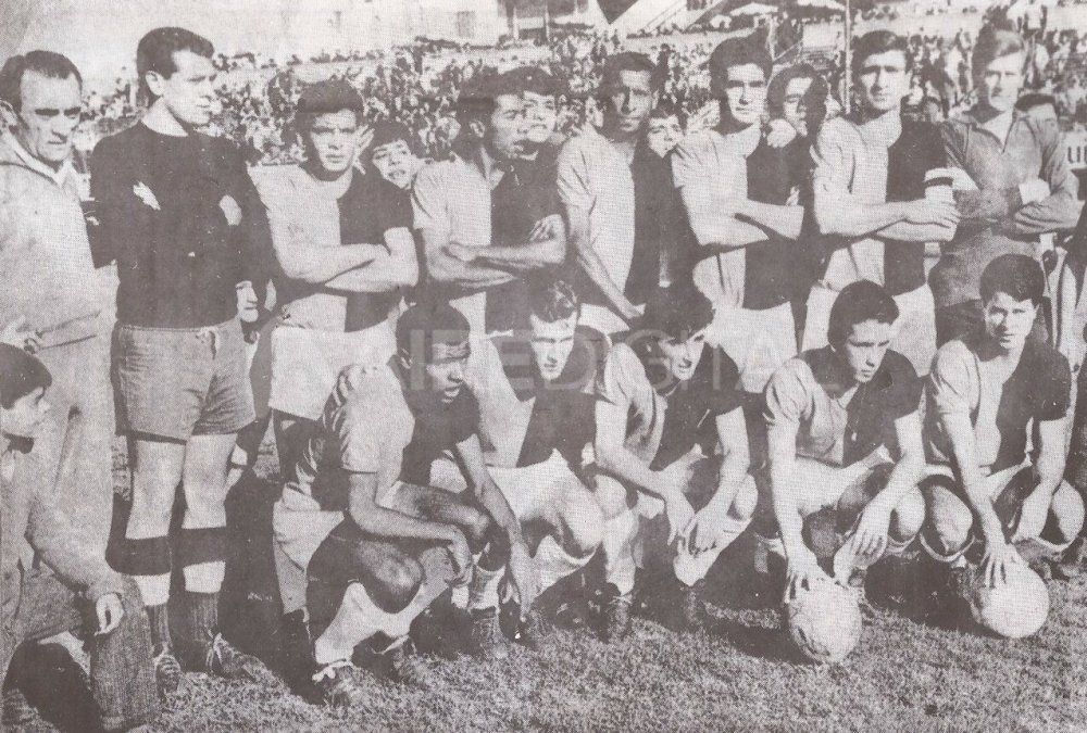 El equipo de Colón que logró el ansiado ascenso el 14 de diciembre de 1965 El equipo de Colón que logró el ansiado ascenso el 14 de diciembre de 1965