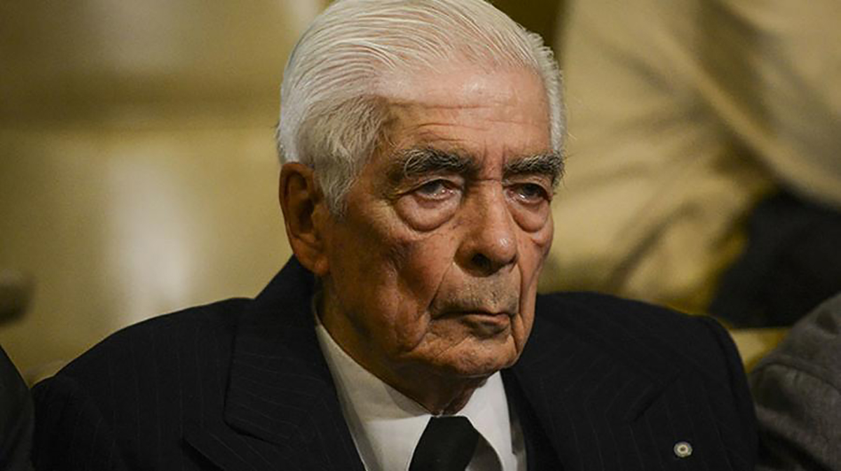 Efemérides del 27 de febrero: en 2018 muere Luciano Benjamín Menéndez