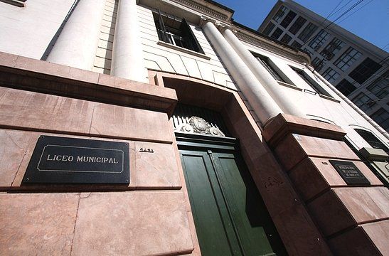 Asoem reclama la urgente inclusión de dichos agentes en el cronograma de vacunación que el gobierno provincial diseña en función de las dosis otorgadas.