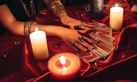 Estos son los mejores días y horarios para realizar rituales que atraen amor a tu vida. Estos son los mejores días y horarios para realizar rituales que atraen amor a tu vida.