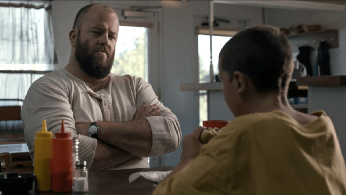 El actor interpretó a Benny Hammond, el cual era el dueño de un pequeño restaurante a la que Eleven llego buscando comida.