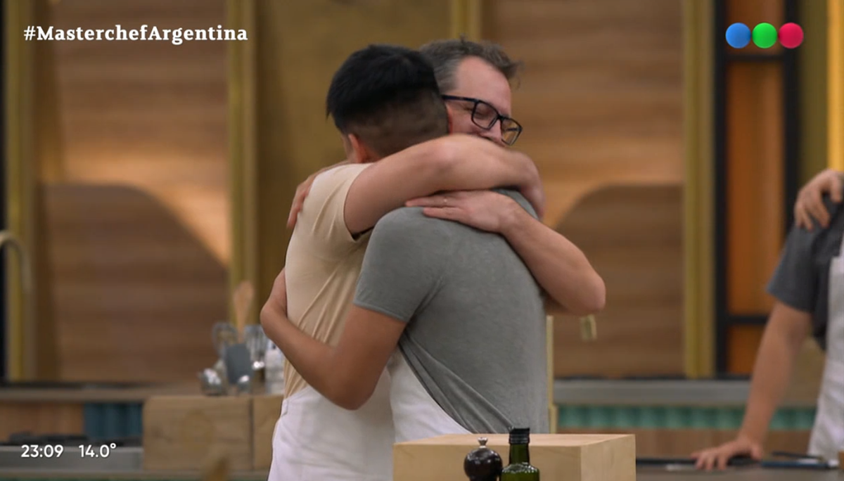 La emoción de los participantes de MasterChef al recibir a sus mejores amigos. La emoción de los participantes de MasterChef al recibir a sus mejores amigos.