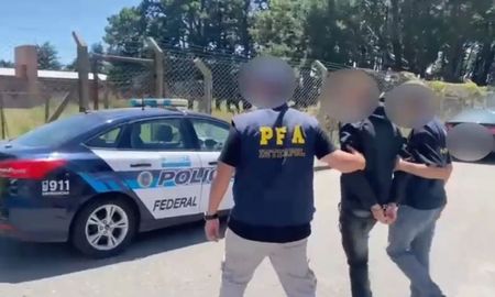 El chileno estaba oculto en Mar del Plata y fue extraditado. El chileno estaba oculto en Mar del Plata y fue extraditado.