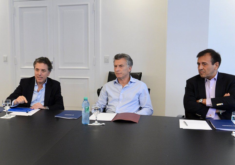 Dujovne se reunió con Macri y analizaron medidas económicas