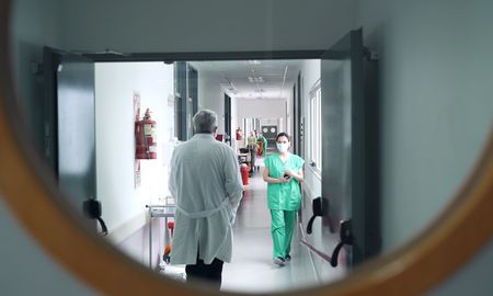 primera linea de fuego, el documental sobre los medicos argentinos durante la pandemia primera linea de fuego, el documental sobre los medicos argentinos durante la pandemia