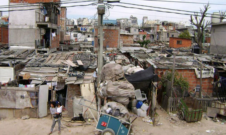 La pobreza alcanza a más de 17 millones de argentinos La pobreza alcanza a más de 17 millones de argentinos