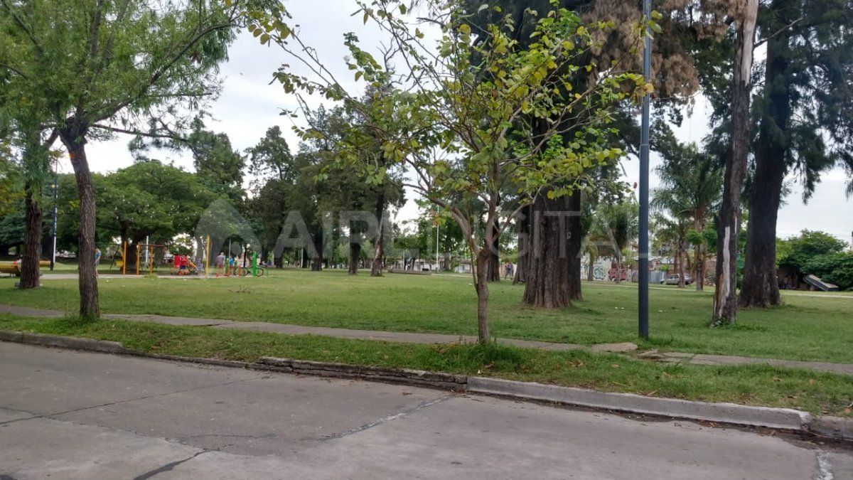 Los ladrones fueron detenidos en la plaza Escalante, ubicada en 9 de Julio y Milenio de Polonia.