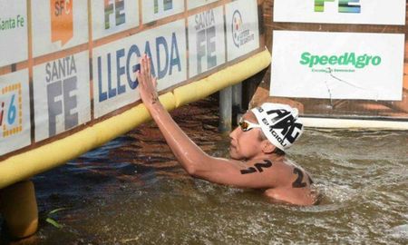 Cecilia Biagioli se convierte en la primera mujer en ganar la Maratón Santa Fe - Coronda. Cecilia Biagioli se convierte en la primera mujer en ganar la Maratón Santa Fe - Coronda.