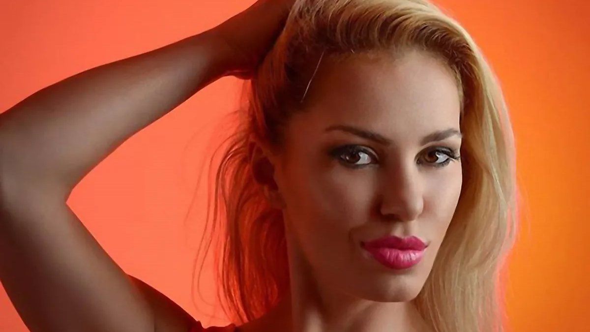 Mariana Diarco vende en dólares sus fotos y videos hot: Desnudo total y  jueguitos