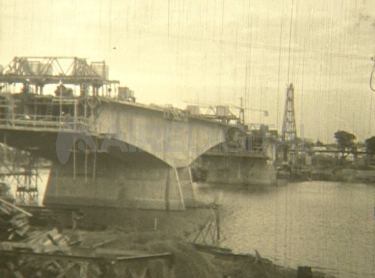 El Viaducto Oroño se comenzó a construir a partir de sus enormes pilares de hormigón. El Viaducto Oroño se comenzó a construir a partir de sus enormes pilares de hormigón.
