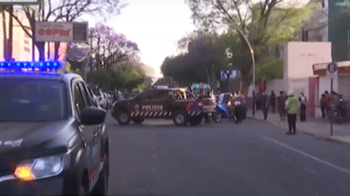 Un nene que salía del jardín