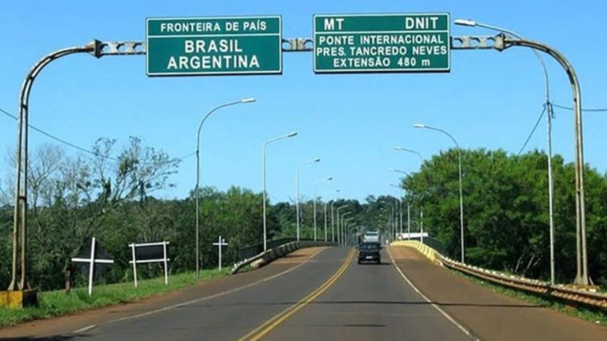 Daniel Scioli se rectificó y finalmente los pasos terrestres con Brasil están abiertos