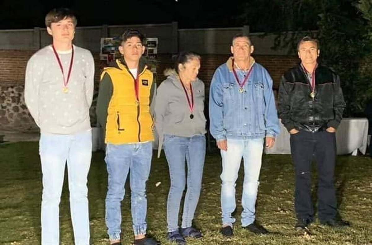 Un centro de rehabilitación de México compartió fotos de Peso Pluma antes de la fama. Un centro de rehabilitación de México compartió fotos de Peso Pluma antes de la fama.