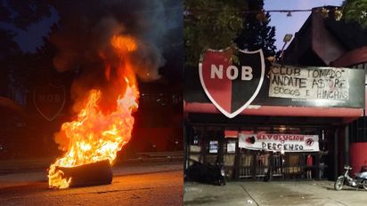 Los hinchas de Newell's protestaron en la puerta del club contra su presidente